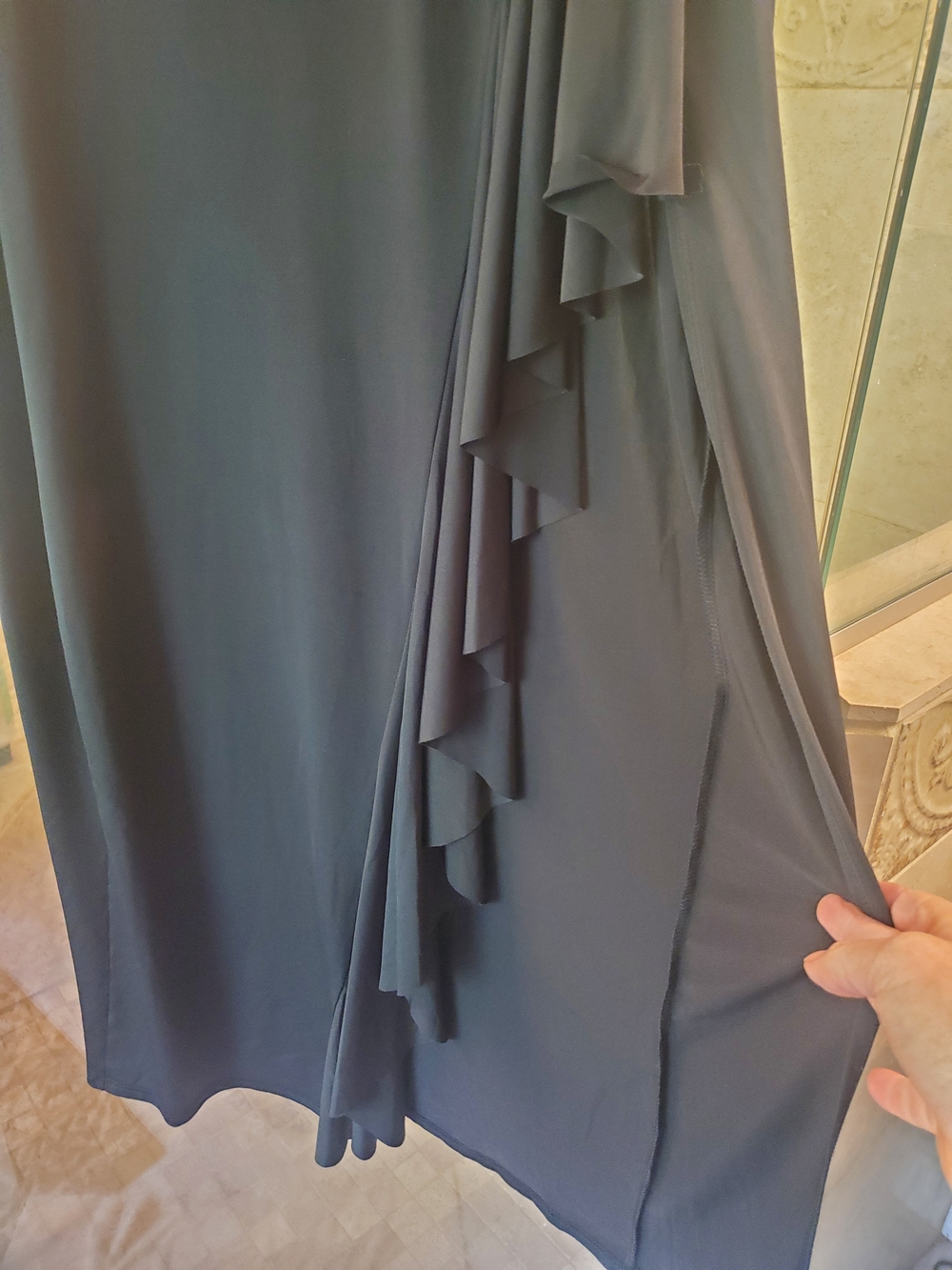 K Glam Lightweight Black Ruffle Maxi Skirt 2x - Picture 3 of 5
